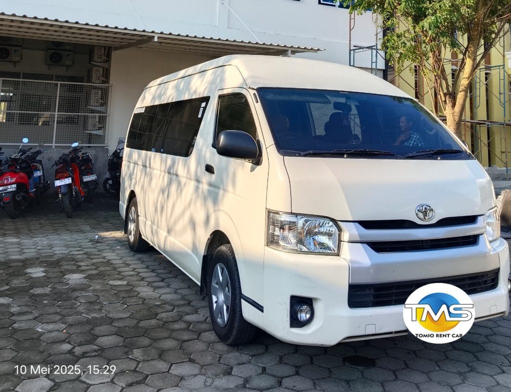 sewa premio murah bandung Rental Hiace Premio Bandung – Solusi Transportasi Keluarga & Grup